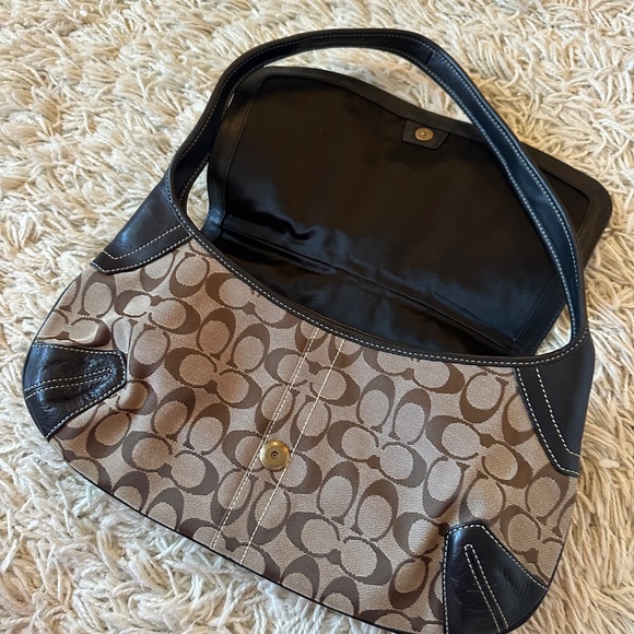 Coach Shoulder Bag - Picture 4 of 7